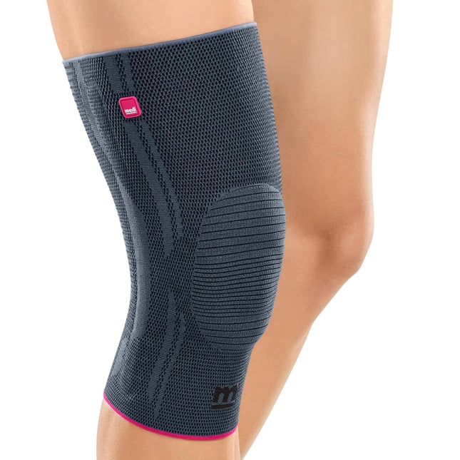 medi Genumedi - Knee Brace Unisex | Silver | Size III | Knee Support with Patella Silicone Ring | Both sides compatible