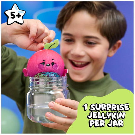 Magic Jellykins Surprise Plush Jar 2-Pack, Magical Transforming Water-Activated Toys, Mystery Box Plushies for Ages 5 and Up, Multicolour, 7,6 cm