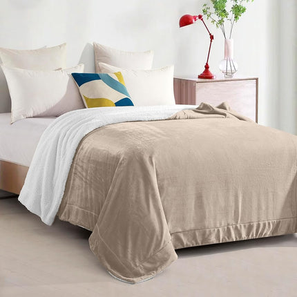 Elegant Comfort Ultra Soft Reversible Flannel Sherpa Blanket - Cozy Silky Fleece Throw for Couch, Bed - Plush Fuzzy Warm Winter Blanket for Gift, Full, Cream