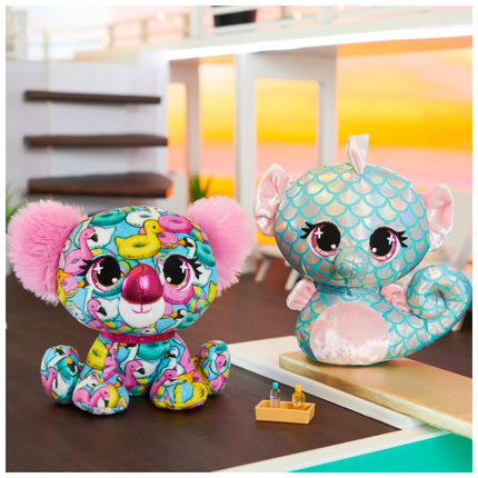 GUND P.Lushes Designer Fashion Pets Angie Springs Koala de peluche de primera calidad, rosa y azul, 15 cm