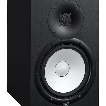Yamaha Studio monitor powered by HS5