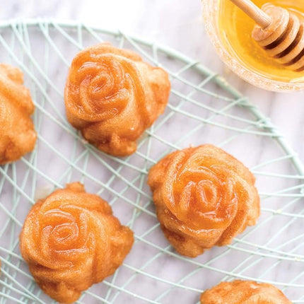 Nordic Ware Rose Bud Pan, 6 Cakelets, Toffee