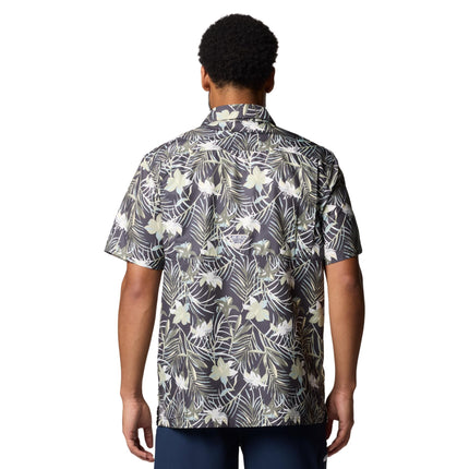 Columbia Men's Super Slack Tide™ Camp Shirt, Cypress Tropicfield, Medium
