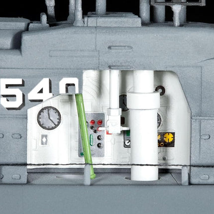 Revell 05078 German U-Boot Type XXI with Interior1:144 Scale - Unbuilt/Unpainted Plastic Model Kit