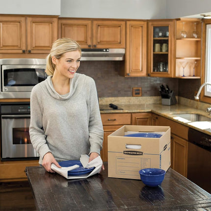 Bankers Box Kitchen Kit Moving Box 1 Pack, Dividers and Cushions, Reinforced Handles, Tape-Free Assembly, Box with Lid, 15-in x 12-in x 10-in (7710701)