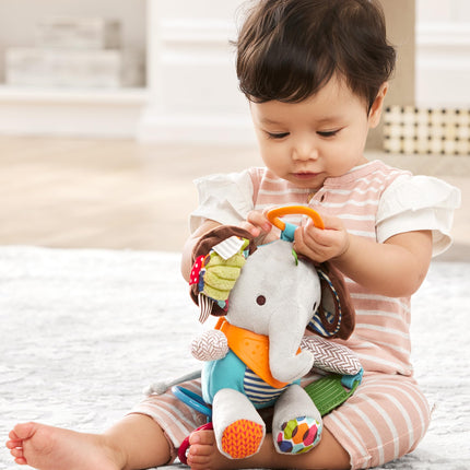 Juguete de actividades Bandana Buddies de Skip Hop - Elefante