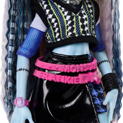 Monster High Frankie Stein Doll with Pet Dog