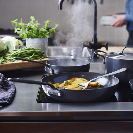 GreenPan Craft Cookware - Sartén antiadherente de cerámica saludable anodizada dura de 9.5", mangos de acero inoxidable fundido, resistente a los arañazos, apta para inducción, lavavajillas y horno, sin PFAS, negra