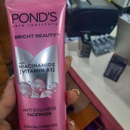 Pond's White Beauty Pinkish-White Glow Lightening Facial Foam 100g