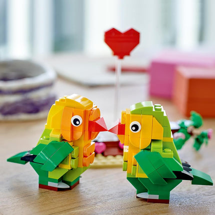 LEGO Creator Valentines Lovebirds 40522