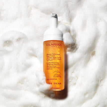 Clarins Gentle Renewing Cleansing Mousse | Cleanses, Gently Exfoliates & Refreshes | Foaming Mousse |Soap-No|SLS-No | Dermatologist Tested | Exfoliating Tamarind Pulp Extract Rich In AHAs | 150 ml
