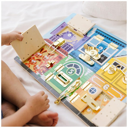 Melissa & Doug Wooden Latches Board | Wooden Toy | Developmental Toy | Motor Skills | Problem Solving | 3+ | Gift for Boy or Girl