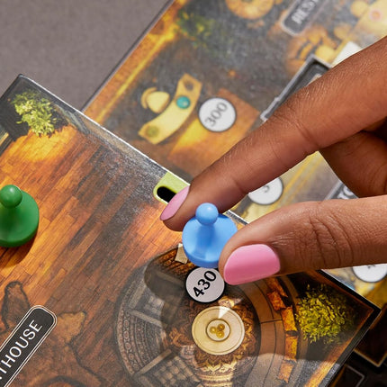 Hasbro Gaming Clue Escape: The Midnight Hotel Board Game, Clue Escape Room Game, 1-Time Solve Mystery Games, Family Games for Ages 10+, 1-6 Players, 90 Mins. Avg(F6417)