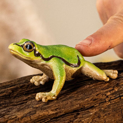 Schleich Wild Life - European Tree Frog Toy Figurine - Kids Ages 3+ | 14882