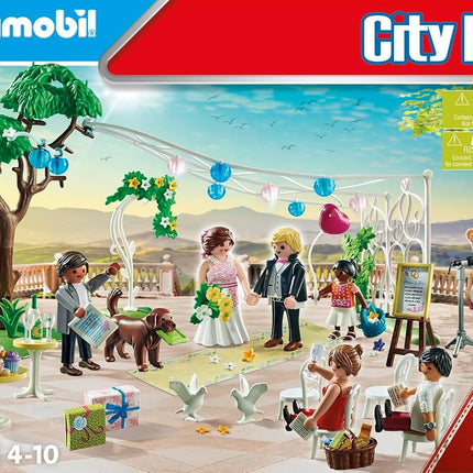 Playmobil 71365 City Life Wedding Reception Promo Pack, romantic wedding to re-enact, with decorations and several guests and animals, ceremonial role-play, playset suitable for children ages 4+