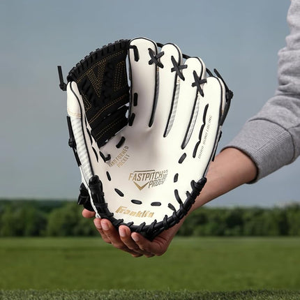 Guante de sóftbol Franklin Sports Fastpitch - Fastpitch Pro - Guante de sóftbol para adultos y jóvenes - Para cuadro interior y exterior - Guante para mano derecha - Blanco/Dorado - 13" para diestros