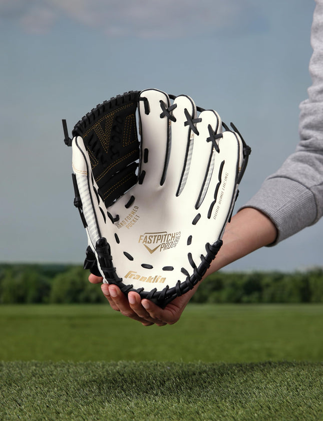 Gant de softball de Franklin Sports - Fastpitch Pro - Gant de softball adulte et junior - Champ intérieur et extérieur - Gant pour droitier - Blanc/Or - 13" Droitier