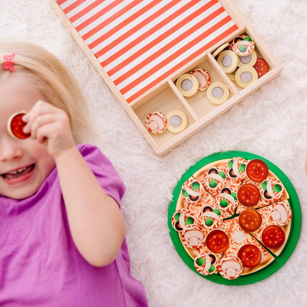 Melissa & Doug Wooden Pizza | Kitchen Role Play Set for Kids, Pretend Cooking Toy | Age 3+