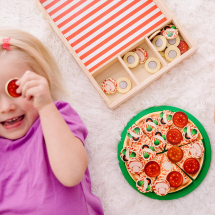 Melissa & Doug Wooden Pizza | Kitchen Role Play Set for Kids, Pretend Cooking Toy | Age 3+