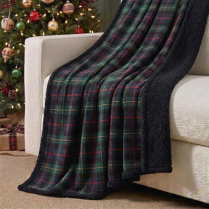 Eddie Bauer - Throw Blanket, Super Soft Reversible Cotton Flannel Sherpa Bedding, Ideal Christmas & White Elephant Gifts, Cozy Plaid Home Decor (Pine Tartan, Throw)