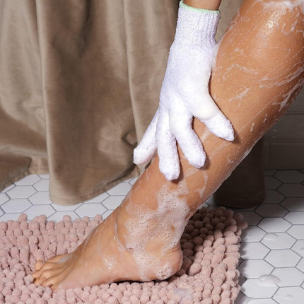 Gants de bain et douche doux EcoTools, gants exfoliants pour éliminer les peaux mortes et nettoyer tout le corps, gants de bain infusés à l'huile d'avocat pour gommer et hydrater, sans cruauté, 1 paire (2 gants)