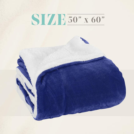 Manta Reversible Ultra Suave y Elegante de Franela Polar Sherpa de Comfort: Ligera, Suave y Acogedora - Manta Decorativa para Todas las Estaciones, Perfecta para Descansar, 50 x 60 pulgadas, Azul Rey