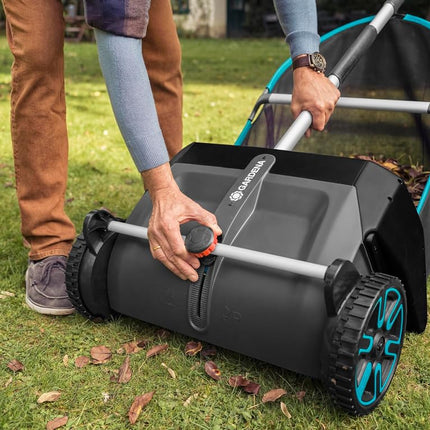 Gardena leaf and grass collector: Sweeping collector for the garden, with removable collection bag, rotating brush system, ergonomic handle, low noise (3565-20)