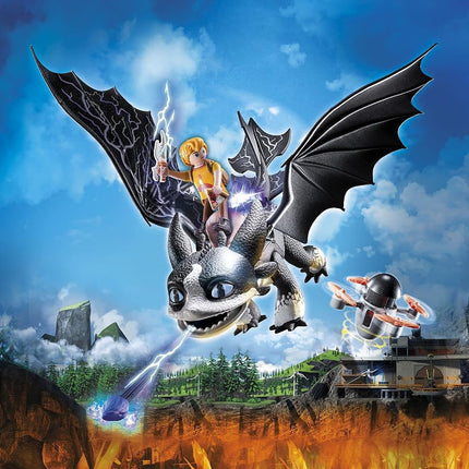 PLAYMOBIL DreamWorks Dragons 71081 Dragons: The Nine Realms - Thunder & Tom, Dragon Figure with Shooting Function and Light Effects, Toy for 4+ Year Olds