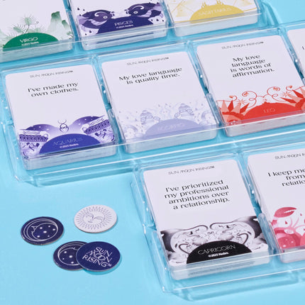 Juego de Sol Luna Ascendente (2ª ed.) | 300 tarjetas de conversación inspiradas en el zodiaco | Juegos de fiesta con temática astrológica para adultos | Edades 17+ | 3-6 jugadores