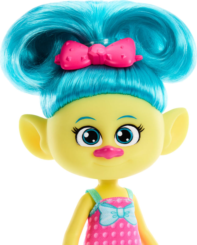 Mattel DreamWorks Trolls Band Together Trendsettin’ Fashion Doll, Smidge with Vibrant Hair & Accessory, Toys Inspired by the Movie
