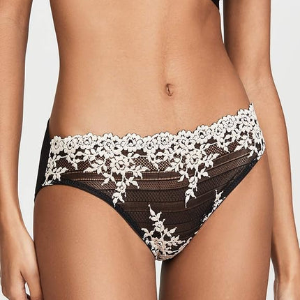 Wacoal Women's Embrace Lace Bikini Panty, Black, Small