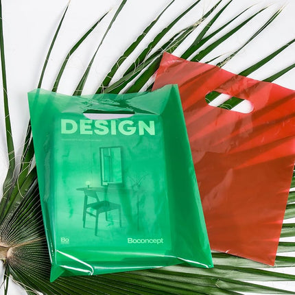 200 Red & Green Goodie Bags 100 Red and 100 Green 23cm x 30cm (9”x12”) Merchandise Bags Thick Glossy Retail Bags and Shopping Bags for Small Business with Die Cut Handles