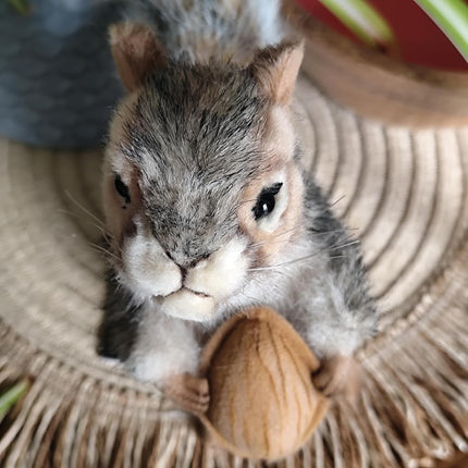 Hansa Squirrel Plush, 8", Gray