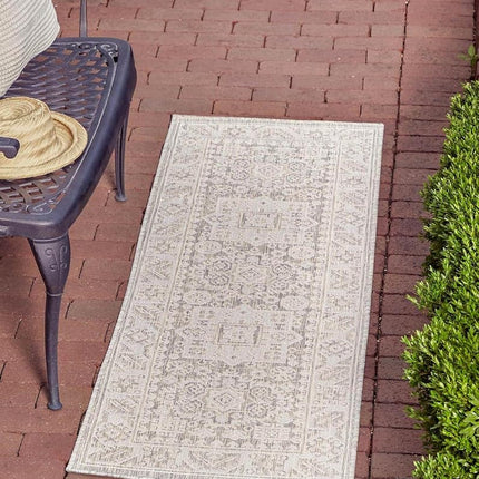 Unique Loom Outdoor Aztec Collection Area Rug - Chalca (2' 7" x 12' Runner, Light Gray/Ivory)