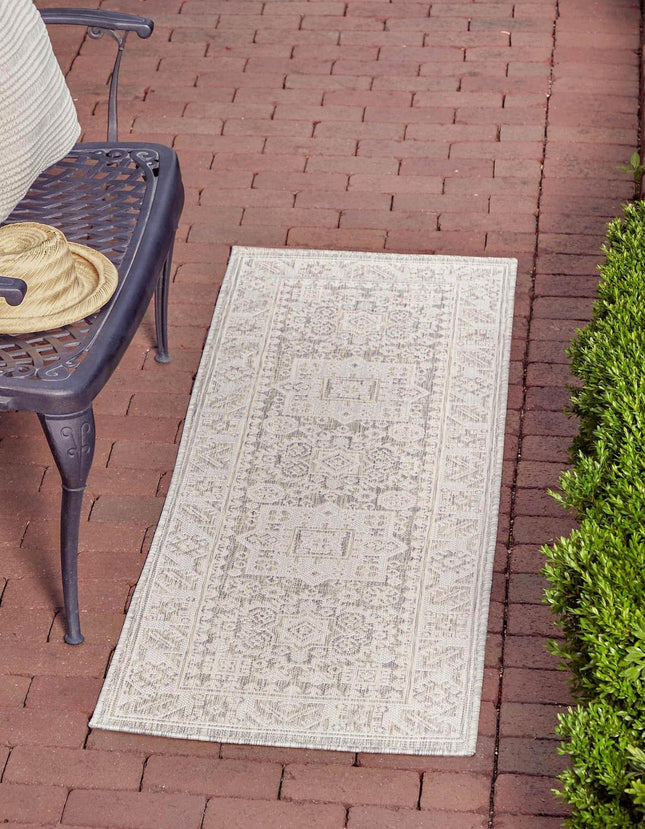 Unique Loom Outdoor Aztec Collection Area Rug - Ch