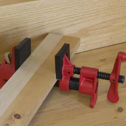 BESSEY PC34-2 3/4 in. Pipe Clamp Traditional Style High and Wide Base, Red
