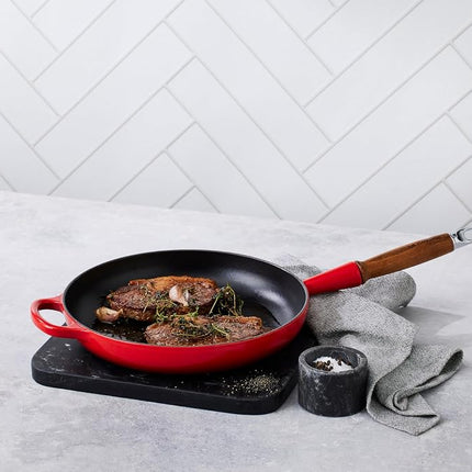 Le Creuset Signature Cast Iron Frying Pan with Wooden Handle 26cm Cerise, 20258260600422