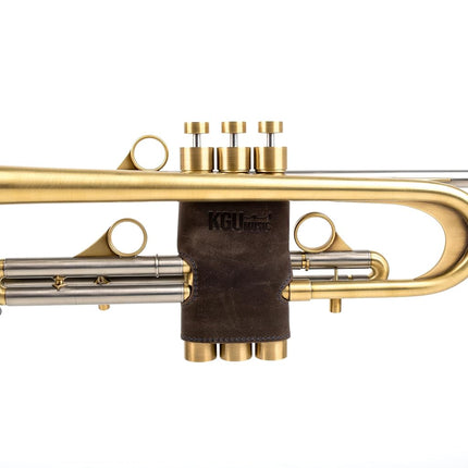 Trumpet valve guard by KGUBrass is the leather trumpet valve protector made of luxurious mild and thick material; use as protection from corrosion, scratches and stains (Brown (Blue thread))