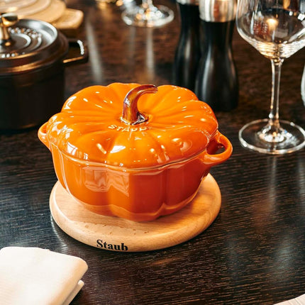 STAUB Round Magnetic Wood Trivet, 6"