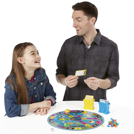 Juego Trivial Pursuit Edición Familiar de Hasbro (edición en inglés)