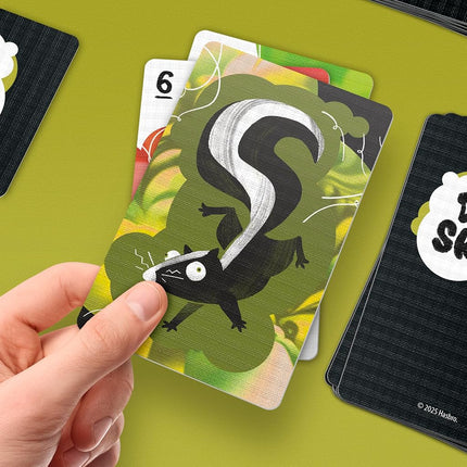 Dump The Skunk! Game | Family Card Game by Reiner Knizia | Ages 7 and Up | 2-6 Players | 20 Mins. | Easy to Learn Games for Kids, Teens, and Adults