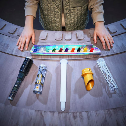 Star Wars Hasbro Power Crystal Lightsaber – Electronic Roleplay Toy with 10 Kyber Crystals and 7 Blade Colours | Create Your Own Custom Lightsaber with Sound FX | Gift for Kids Fans | Ages 4+
