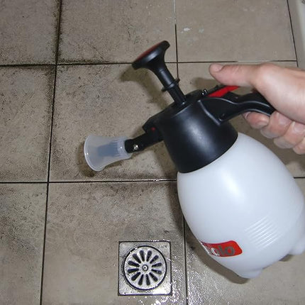 Solo 418 One-Hand Pressure Sprayer Ergonomic Grip for Gardening, Fertilizing, Cleaning & General Use Spraying, 1 Litre, White and Red, White and Red