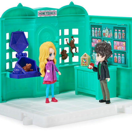 Wizarding World Harry Potter, Magical Minis Honeydukes Sweet Shop with 2 Exclusive Figures and 5 Accessories, Kids’ Toys for Ages 6 and up