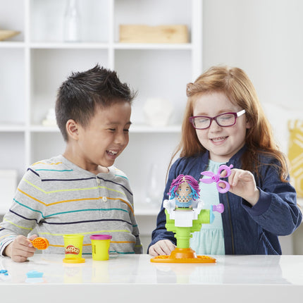 Set de peluquería Play-Doh Buzz 'n Cut Fuzzy Pumper, zumbador eléctrico, 5 botes de plastilina de 56 gramos, juguetes para preescolares, regalos de Navidad para niñas y niños, edades de 3 años en adelante (exclusivo de Amazon)