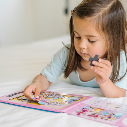 Melissa & Doug Take-Along Magnetic Jigsaw Puzzles Travel Toy � Princesses (2 15-Piece Puzzles)