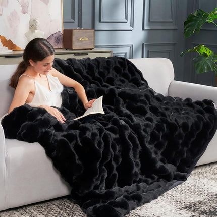 Cozy Bliss Faux Fur Throw Blanket for Couch, Bubble Plush Blanket Twin Size, Fuzzy Soft & Thick Blanket for Bed Sofa Living Room, 152.4 x 203.2cm Black