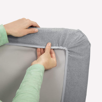 Chicco LullaGo Bassinet Sheets - Grey Triangle 2-Pack | Grey