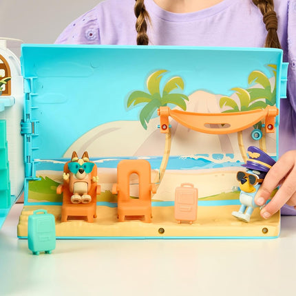 Bluey 3-in-1 Transforming Plane Playset, Transforms From A Plane To A Resort and a Boat! Opens Up To Expand Out To A 27 Inch/ 70cm Wide Holiday Vacation Resort Playset, Over 25 Sounds And Phrases