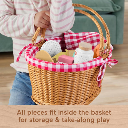 Fisher-Price Wood Pretend Play Toy Picnic Basket, 31-Piece Wooden Food Playset for Preschool Kids Ages 3+ Years, HXT81